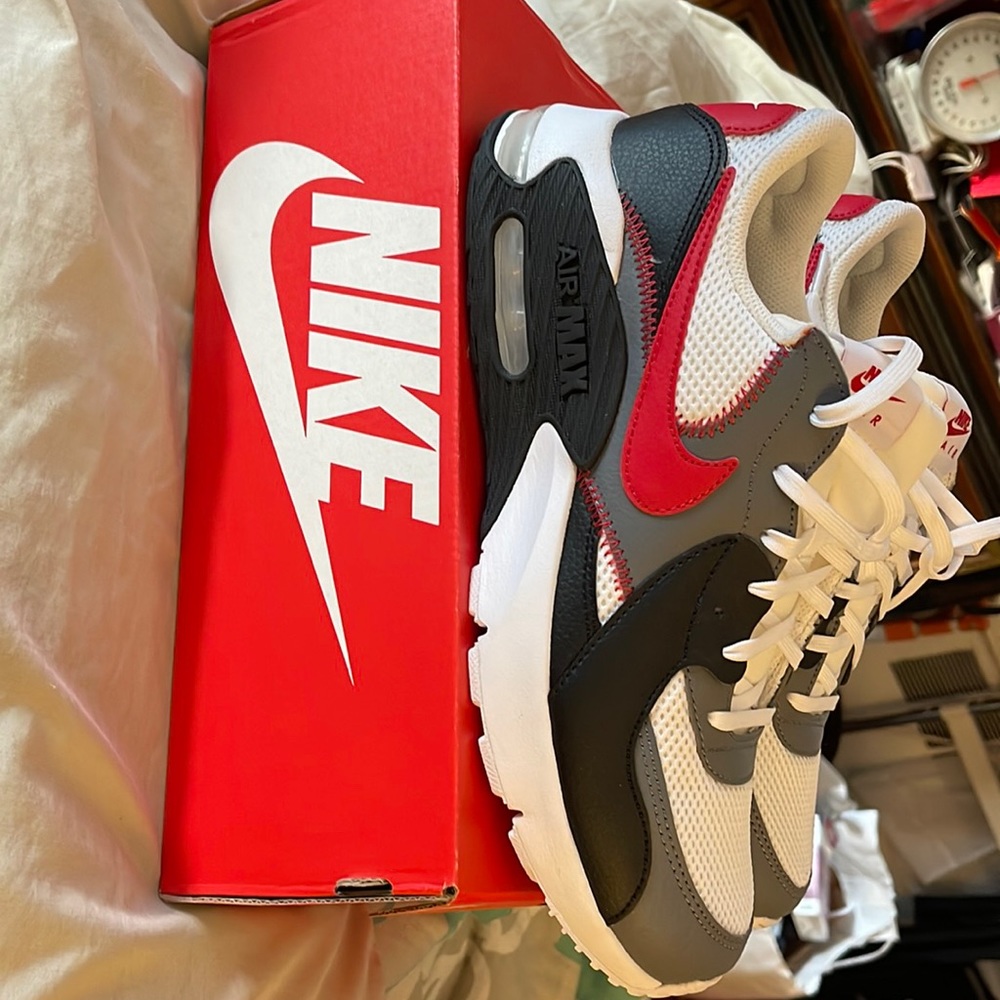 Nike air max excee brand new